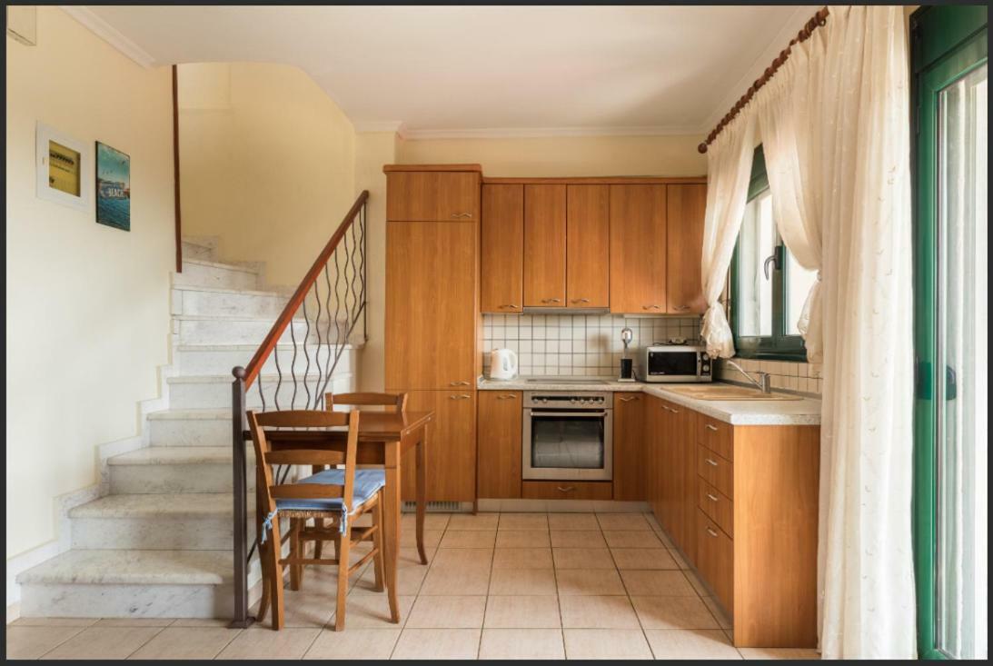 Апартаменты Oxana House Неа-Муданья Экстерьер фото
